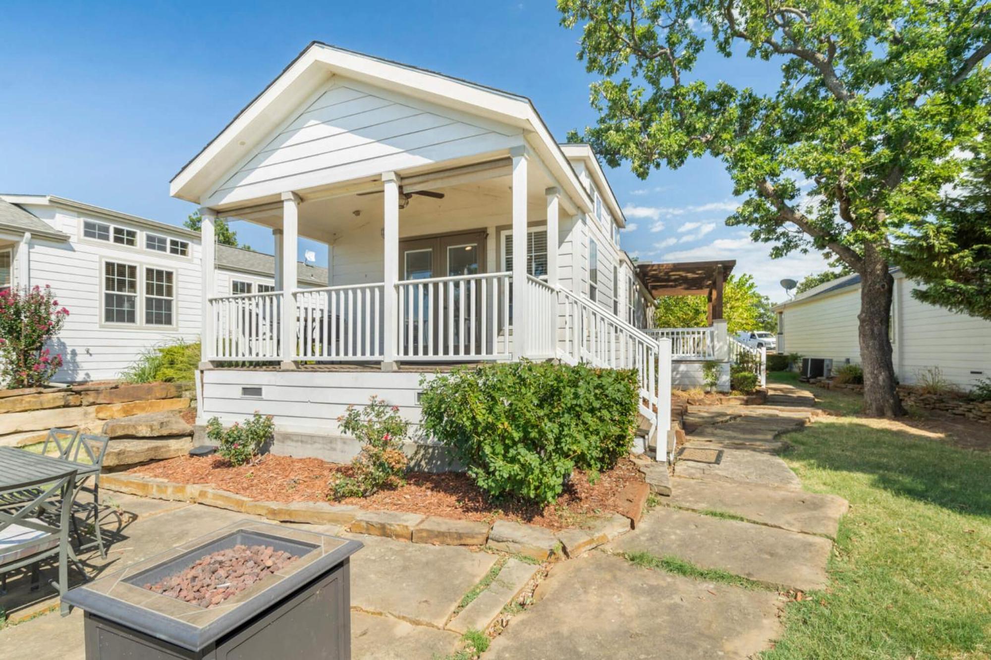 Crosstimbers Marina And Cottages Sperry Bagian luar foto